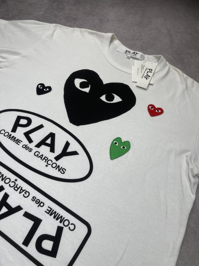 Camiseta Play Comme des Garcons Estampado Gráfico - Image 2