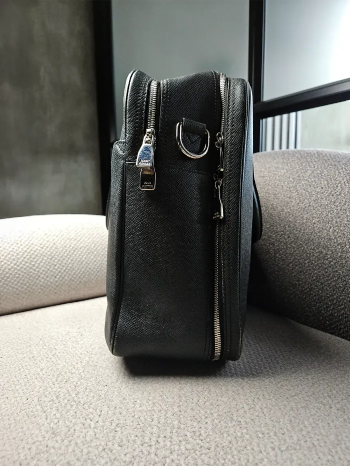 Maletín Louis Vuitton Cuero Negro - Image 2