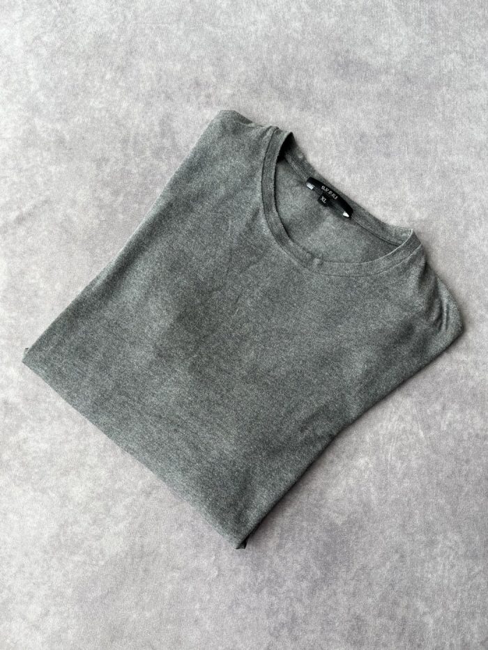 Camibuso Gucci Con Bordado Característico - Image 4