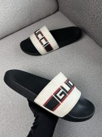 Sandalias Gucci Con Logo En Empeine - Image 2