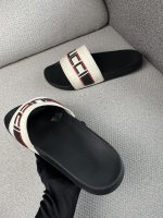 Sandalias Gucci Con Logo En Empeine - Image 4