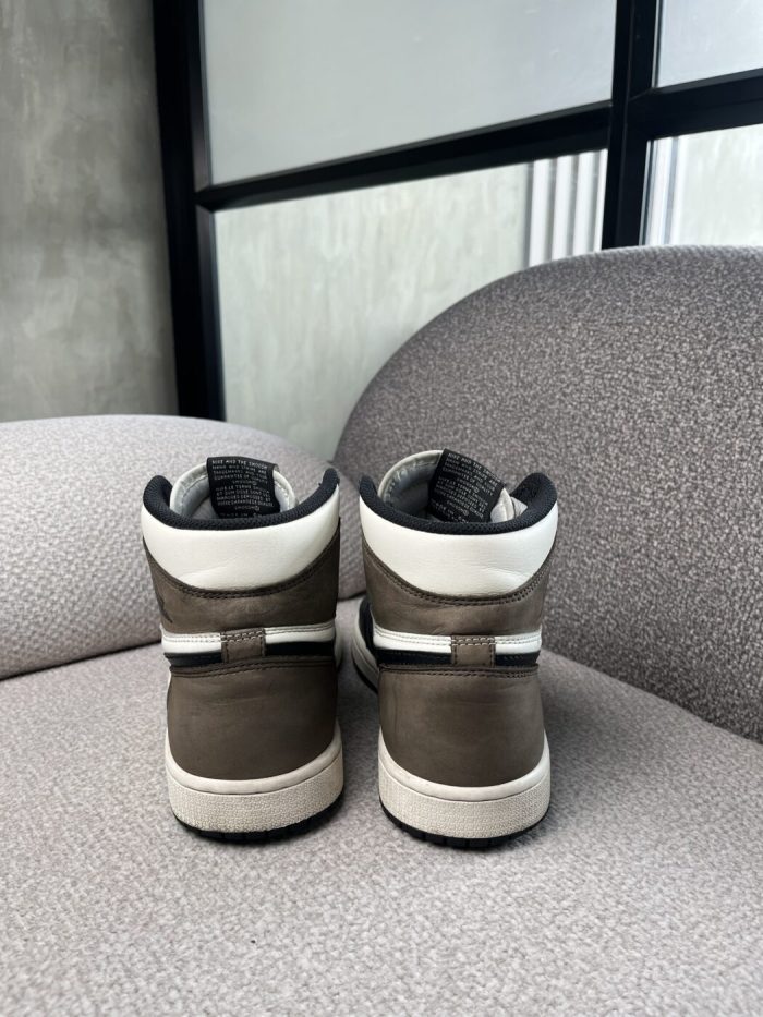Tenis Nike Air Jordan I - Image 6