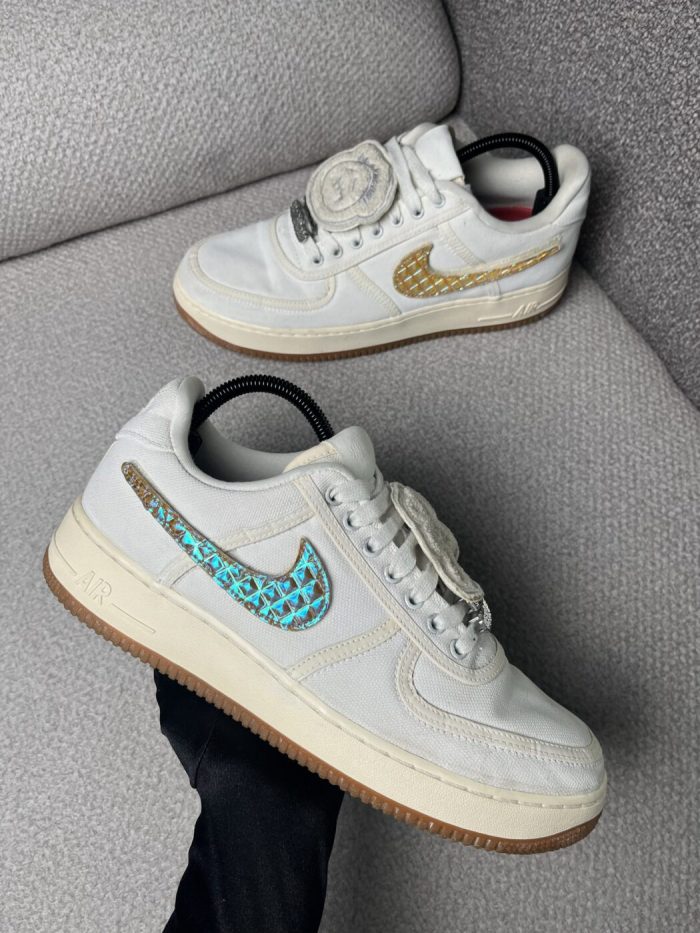 Tenis Nike X Travis Scott - Image 2
