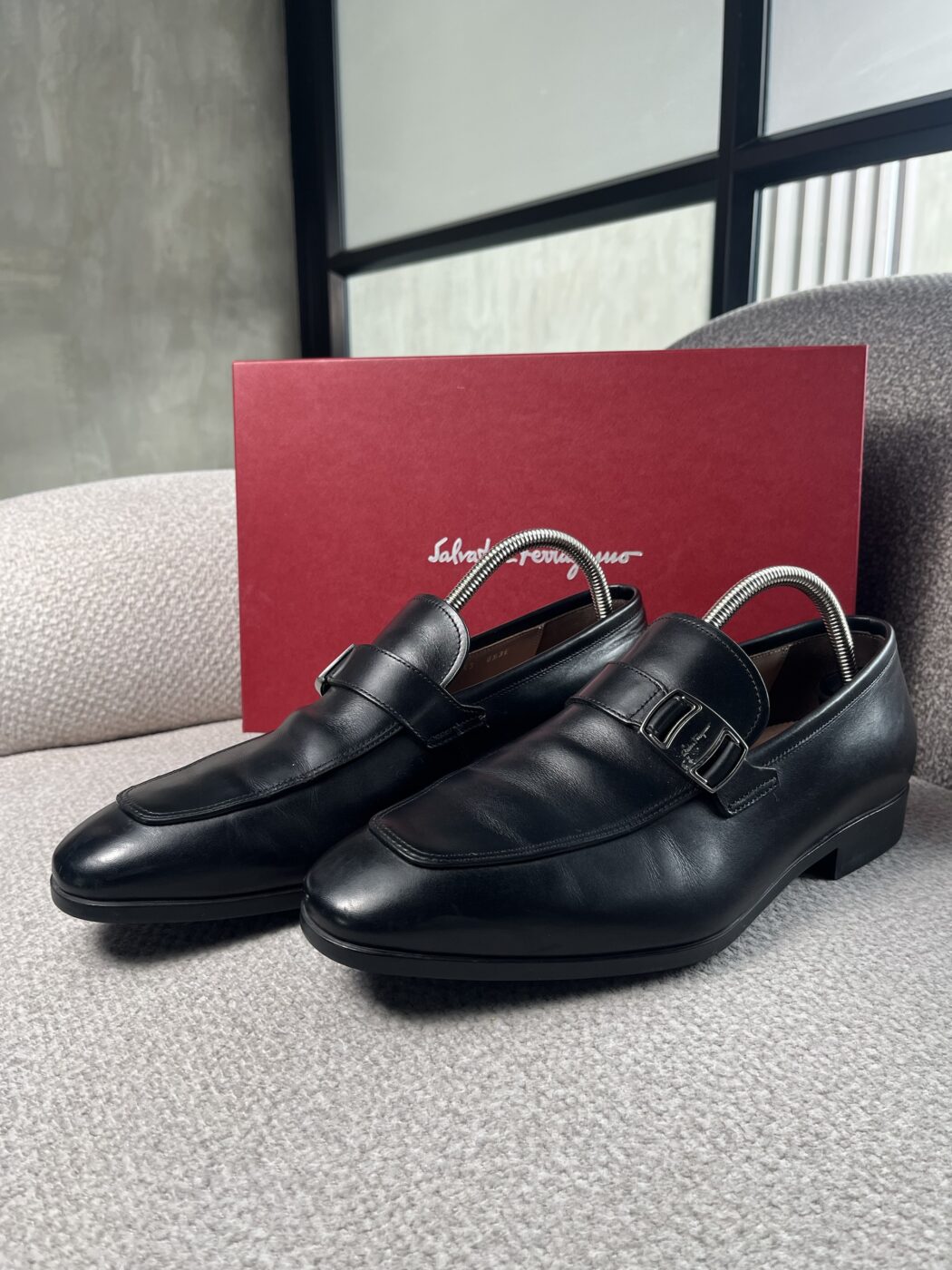 img_9515 Mocasines Salvatore Ferragamo Con Hebilla - Image 1