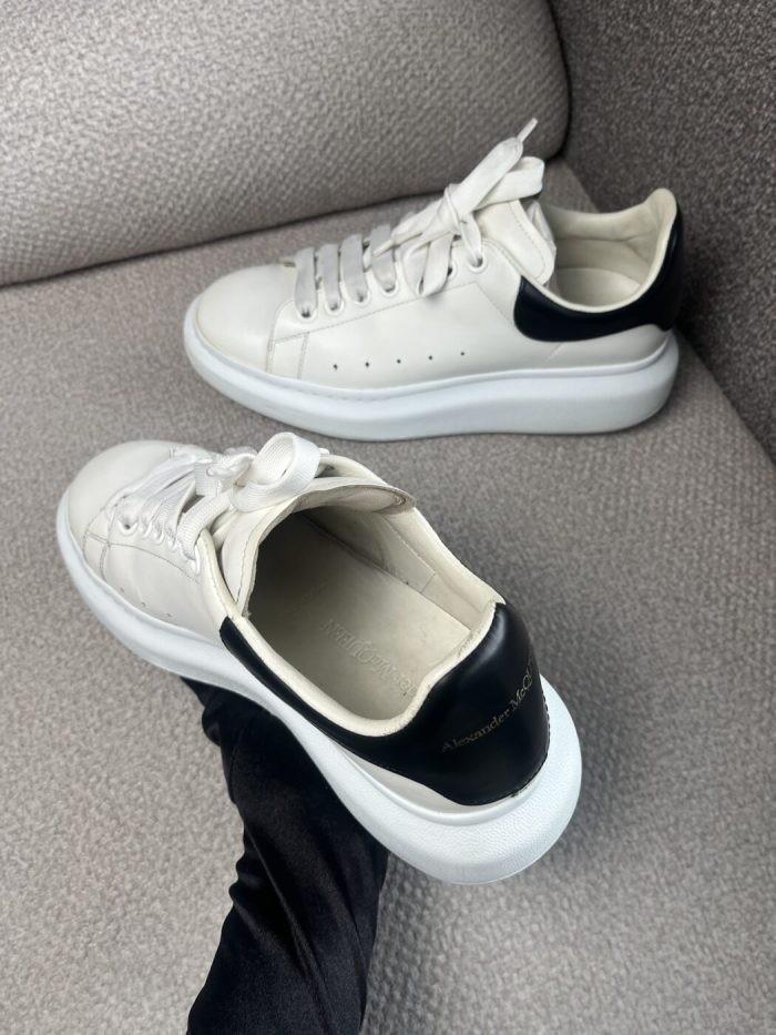 Tenis Alexander Mcqueen Oversized - Image 3