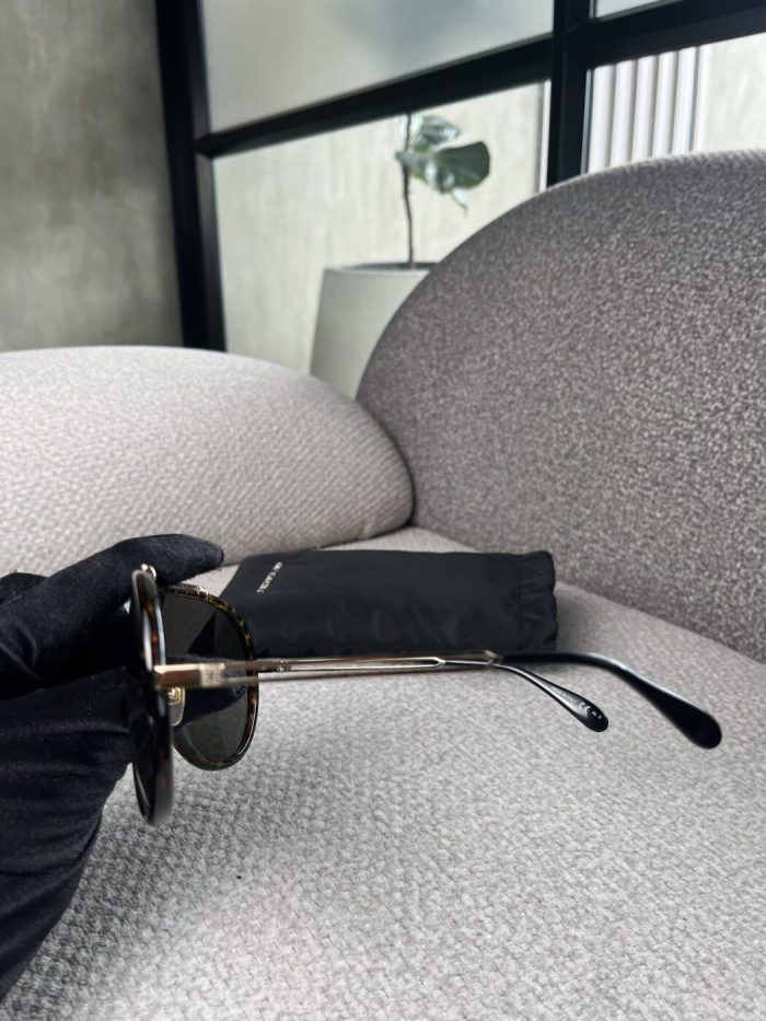 Gafas Givenchy Con Logo - Image 4