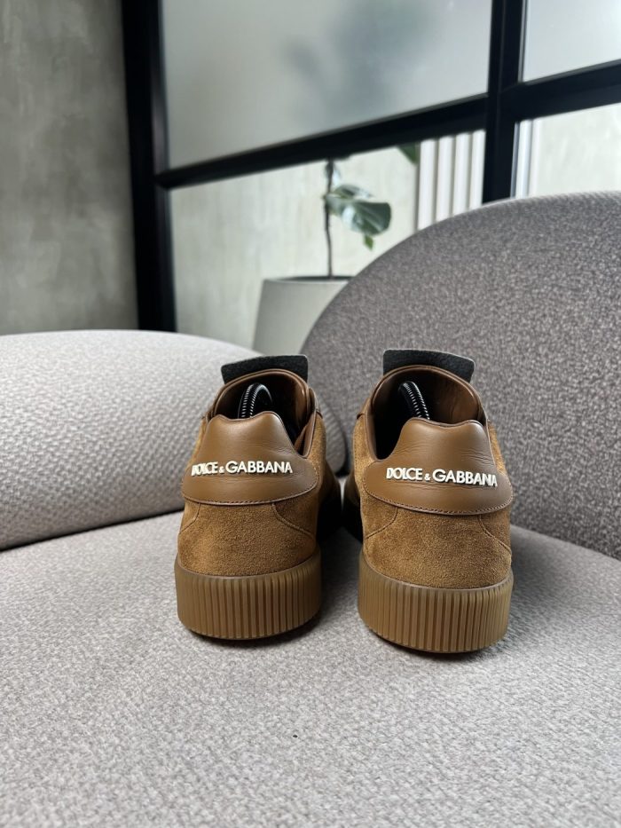 Tenis Dolce & Gabbana en gamuza café - Image 7