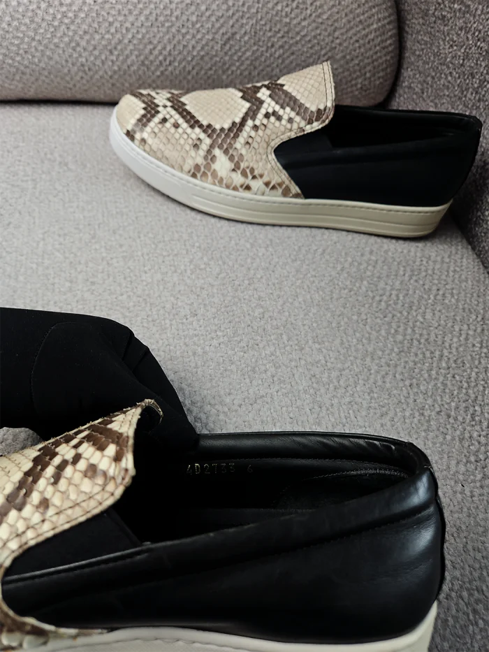 Prada mocasines slip-on en piel efecto pitón - Image 6