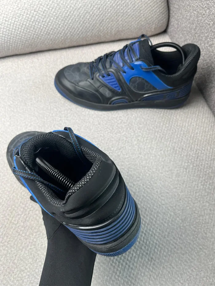 Tenis Gucci Ultrapace en piel y lona GG azul - Image 3