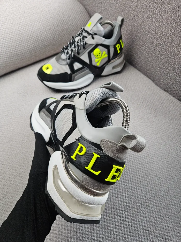 Tenis Philipp Plein Runner Skull en negro y gris - Image 3