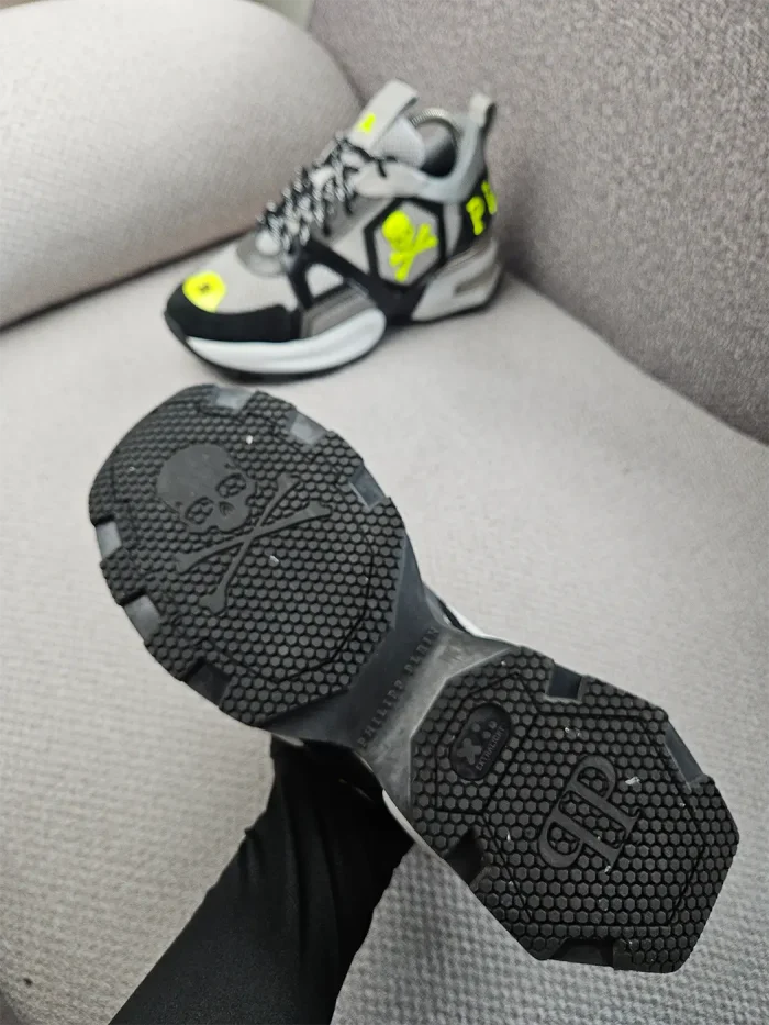 Tenis Philipp Plein Runner Skull en negro y gris - Image 5