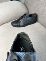 Tenis Louis Vuitton Con Estampado Gráfico - Image 5