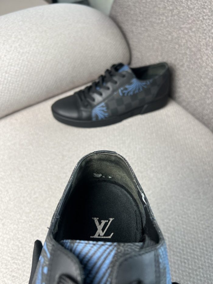 Tenis Louis Vuitton Con Estampado Gráfico - Image 5