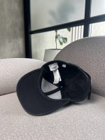 Gorra Burberry Con Logo - Image 4