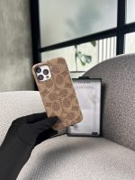 Forro Celular Coach, IPhone 12/13 Pro