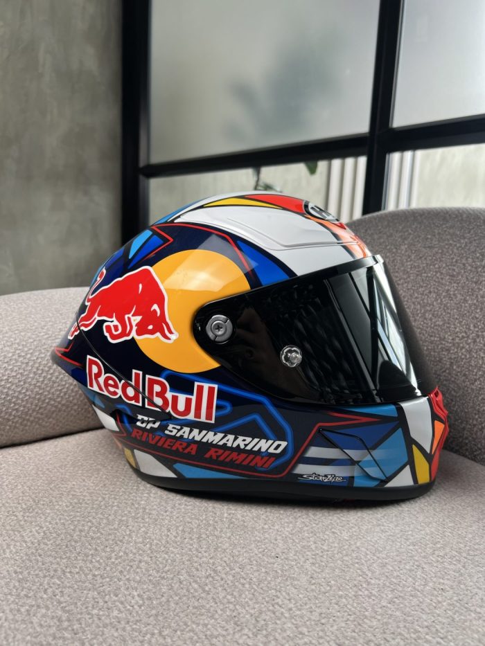 Casco HJC Moto Red Bull - Image 4