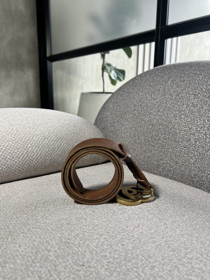 Cinturón Gucci Hebilla GG - Image 3