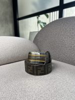 Cinturón Fendi Con Hebilla Característica