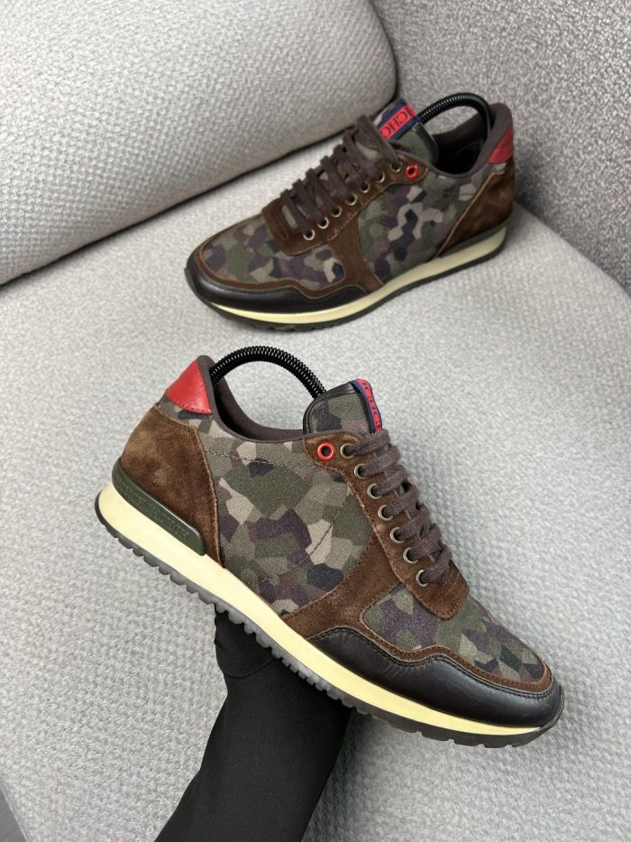 Tenis Carolina Herrera Estampado Militar - Image 2