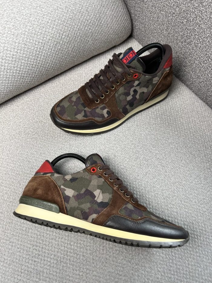 Tenis Carolina Herrera Estampado Militar - Image 3