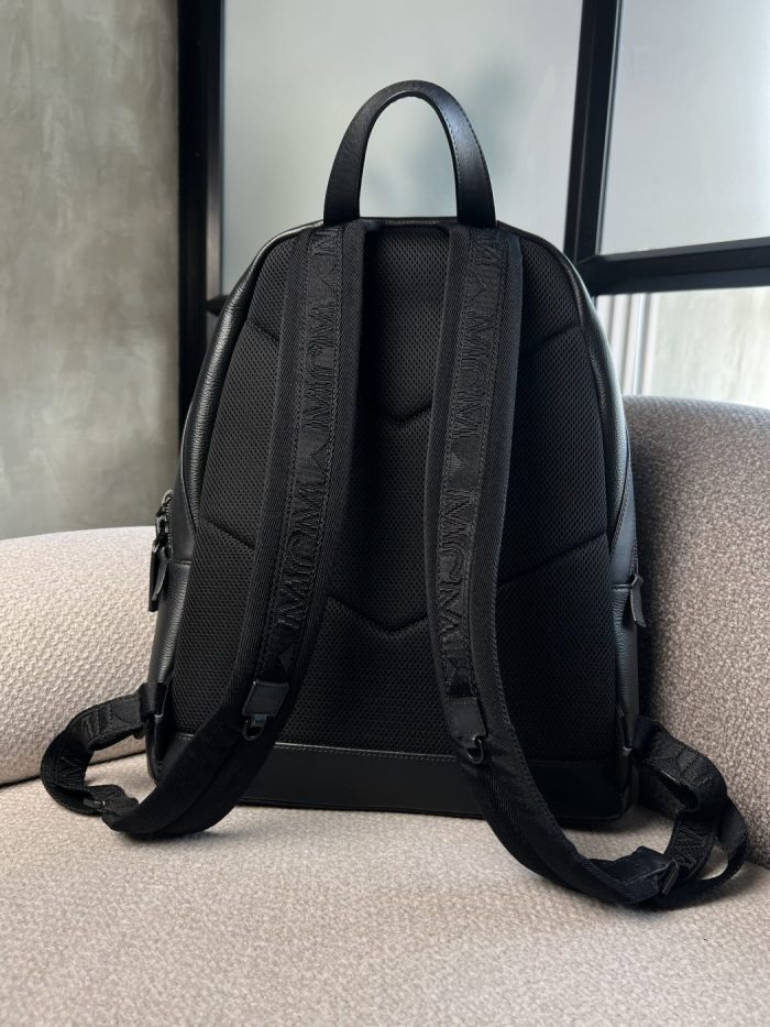 Backpack MCM Con Placa - Image 6