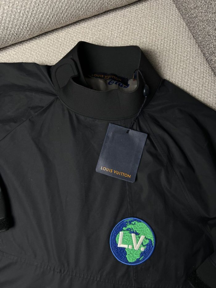 Chaqueta Louis Vuitton - Image 2
