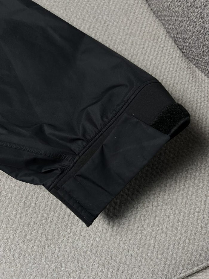 Chaqueta Louis Vuitton - Image 7