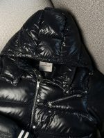 Chaqueta Moncler con Logo - Image 2