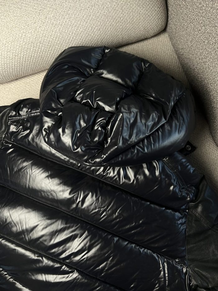 Chaqueta Moncler con Logo - Image 8