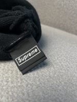 Gorro Supreme Con Logo - Image 3