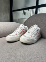 Tenis Valentino