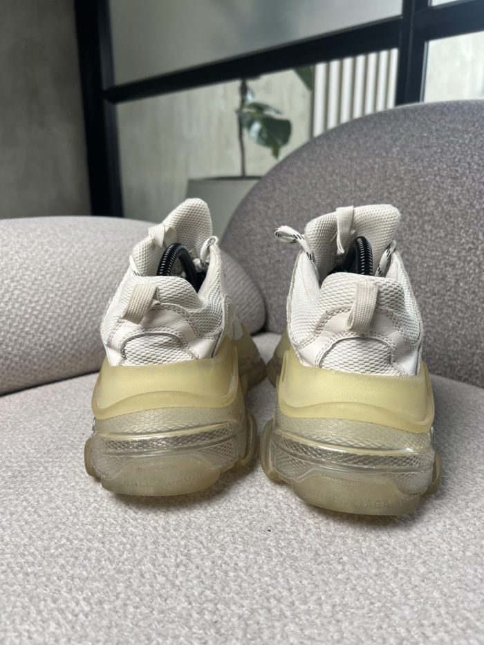 Tenis Balenciaga Triple S - Image 8