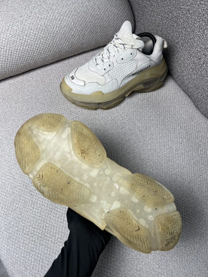 Tenis Balenciaga Triple S - Image 7