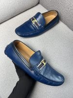 Mocasines Louis Vuitton Con Hebilla Característica - Image 2