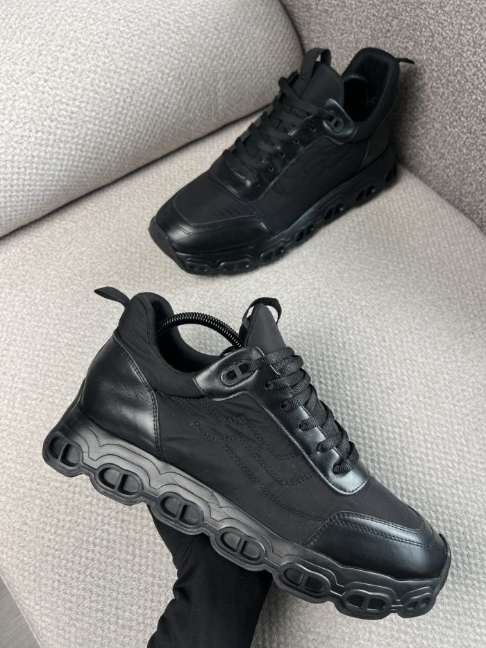 Tenis Hermes Con Suela Característica - Image 2