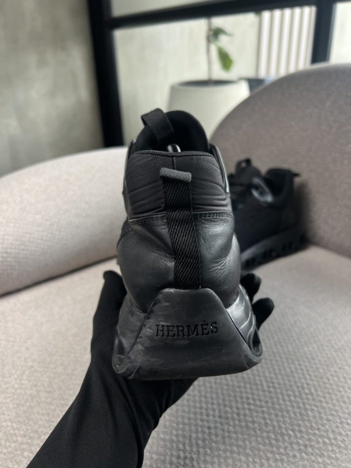 Tenis Hermes Con Suela Característica - Image 3