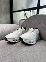 Tenis On Running