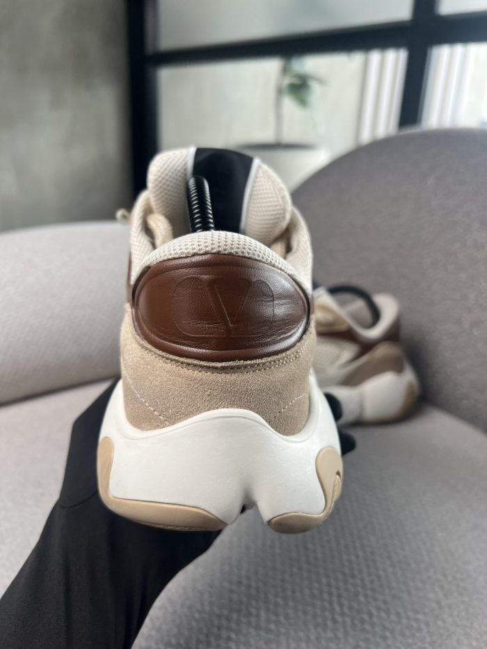 Tenis Valentino Con Logo Lateral - Image 3