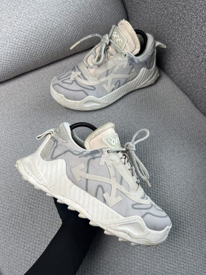 Tenis Off-White Con Logo - Image 2