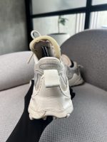 Tenis Off-White Con Logo - Image 3
