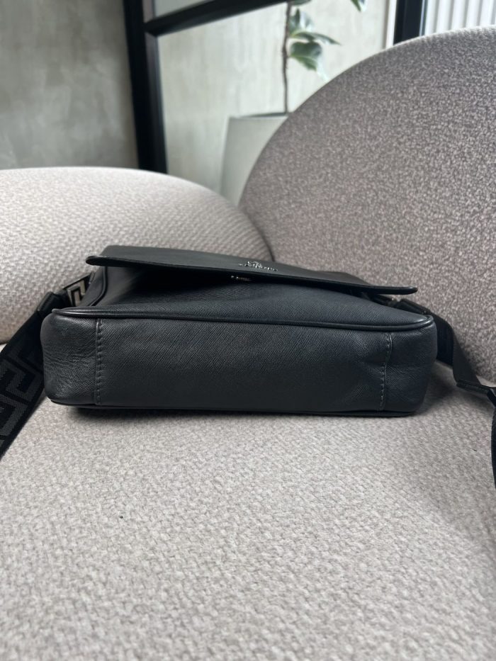 Bolso Versace Estilo Mensajero - Image 9
