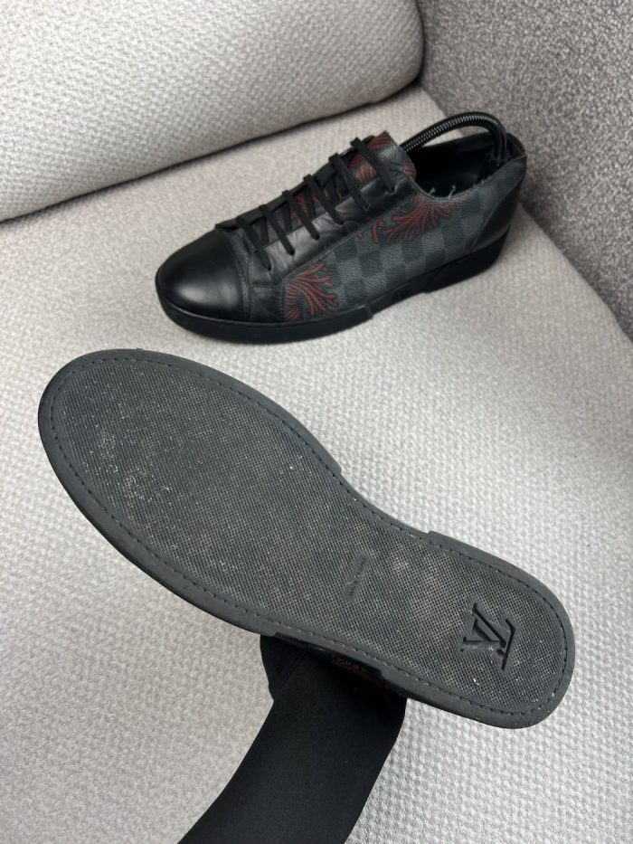 Tenis Louis Vuitton Con Estampado Gráfico - Image 5