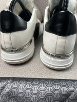 Tenis Philip Plein Con Placa Característica - Image 8