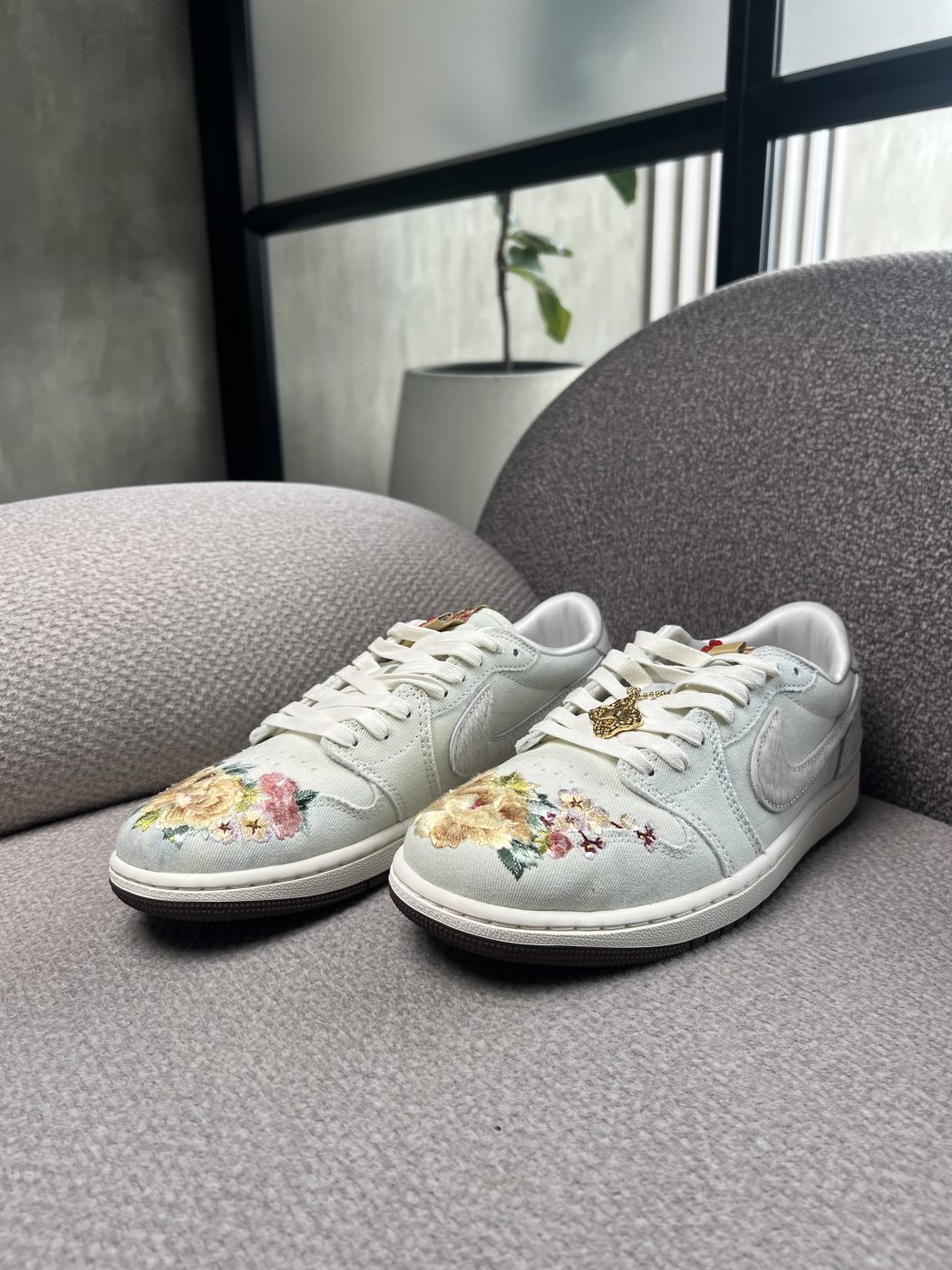 img_8728-5 Tenis Nike Air Jordan 1 Low OG - Image 1
