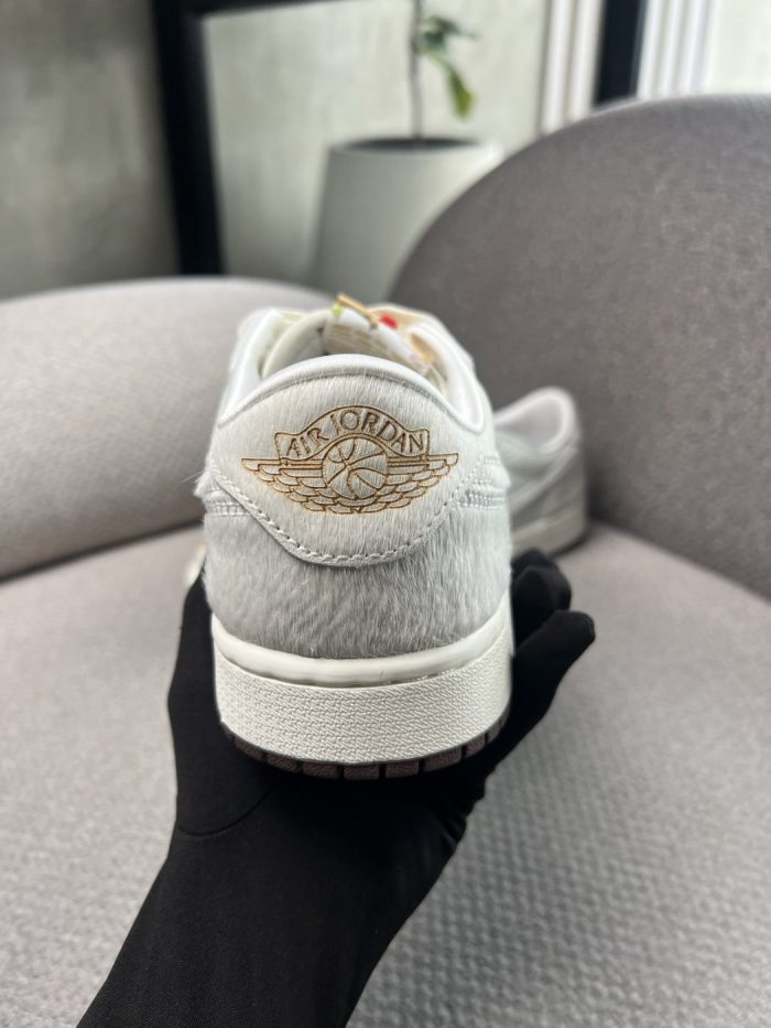 Tenis Nike Air Jordan 1 Low OG - Image 3