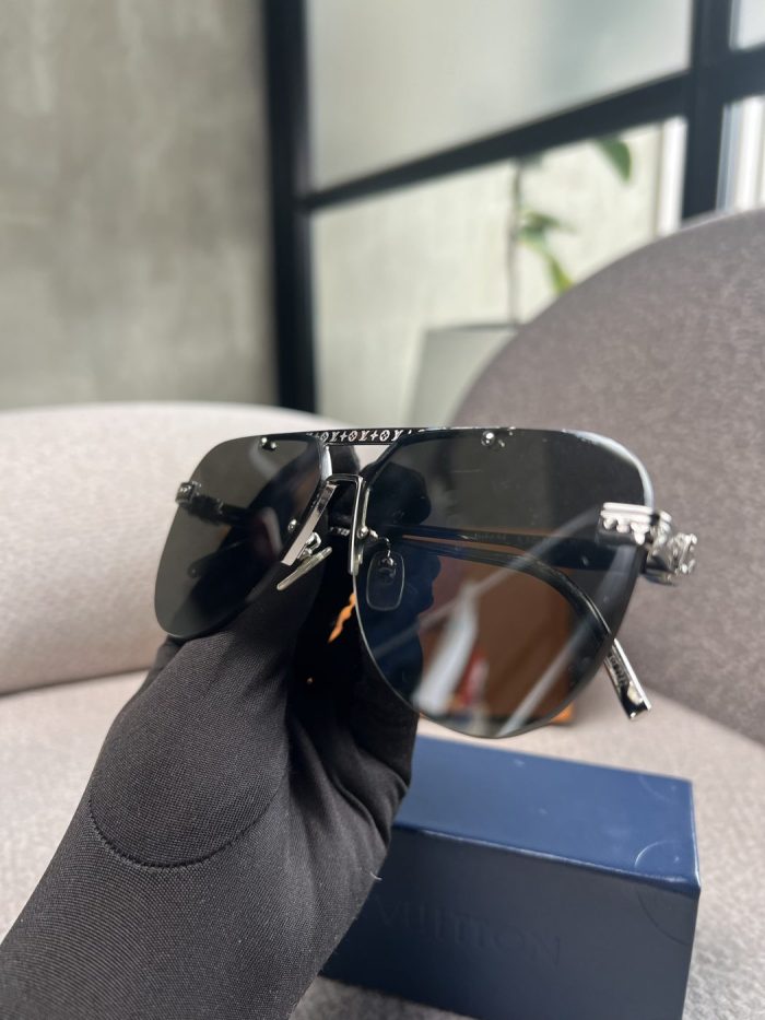 Gafas Louis Vuitton Ash - Image 5