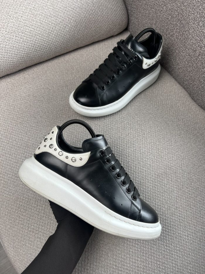 Tenis Alexander Mcqueen Con Taches - Image 2