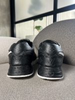 Tenis Louis Vuitton Run Away - Image 12