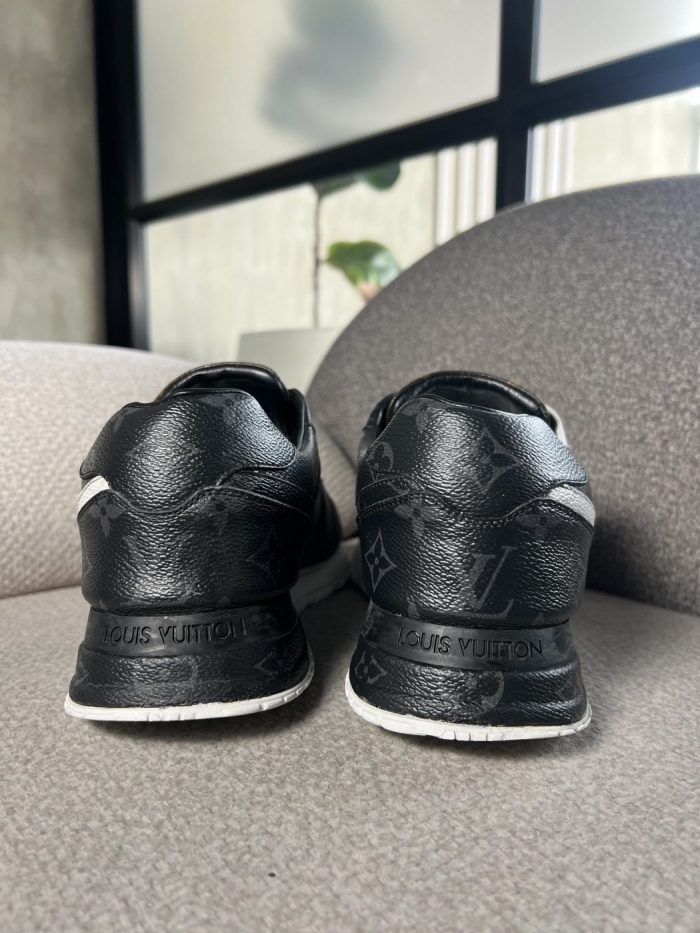 Tenis Louis Vuitton Run Away - Image 12