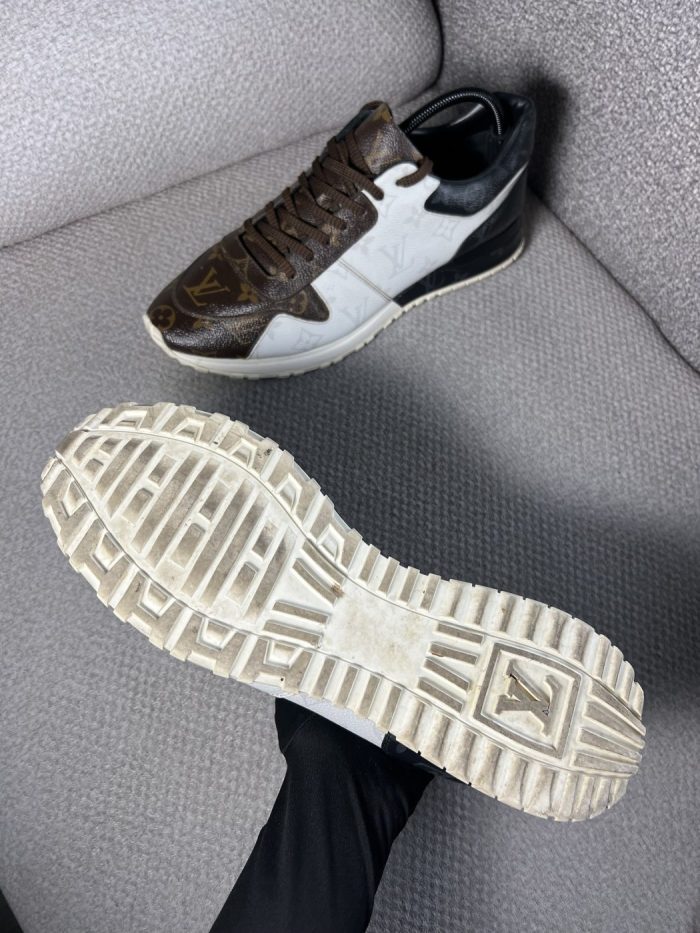 Tenis Louis Vuitton Run Away - Image 12